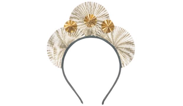 The 'look at me' headpiece: 