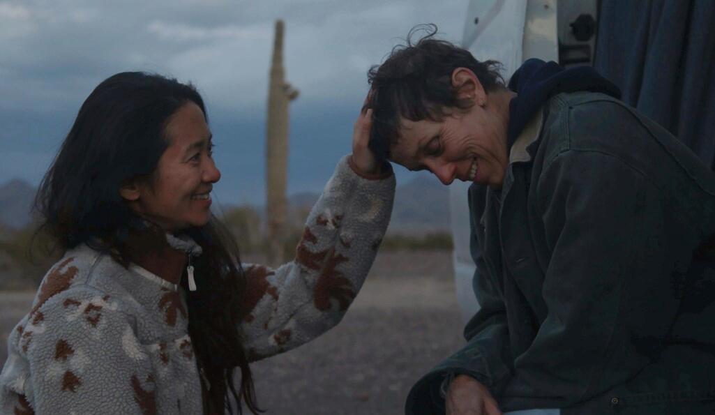 Chloé Zhao​ and Frances McDormand behind the scenes on Nomadland (Photo: Searchlight Pictures/EPK)