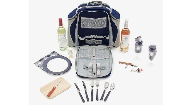 A practical picnic hamper with all the essentials 