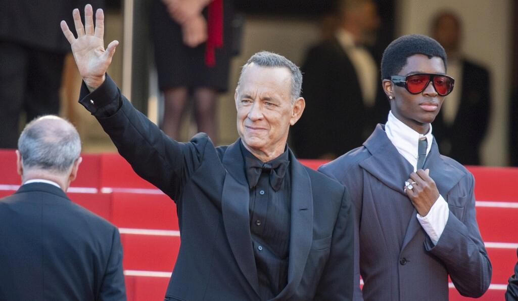 Tom Hanks and Alton Mason at the Cannes Film Festival 2022 (Photo: Warner Bros.)