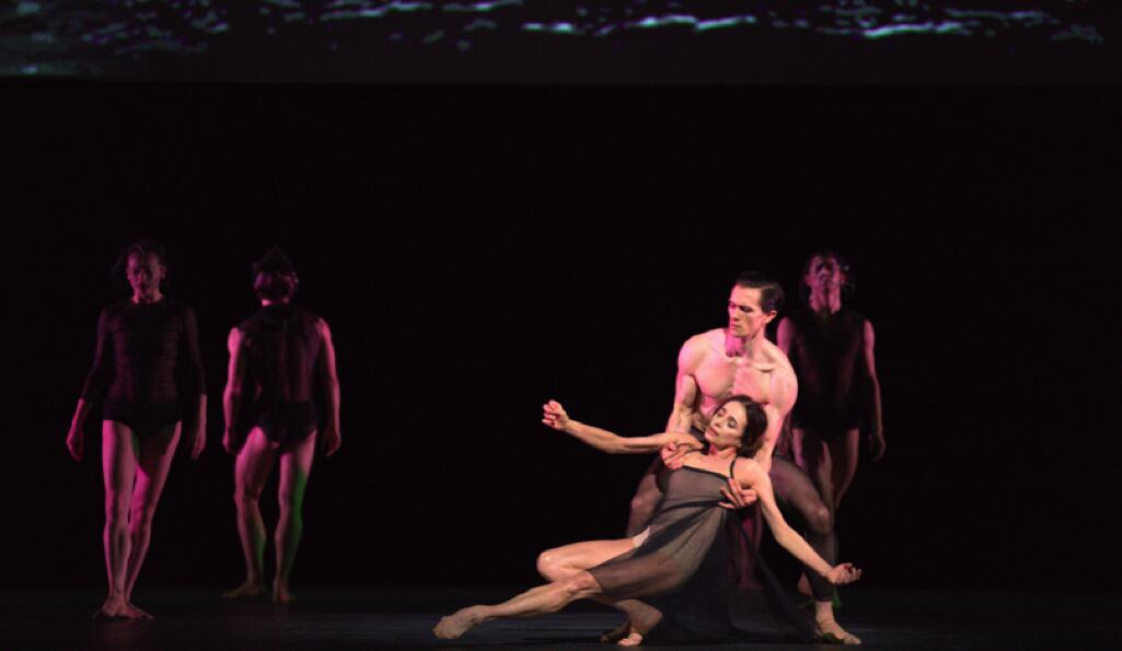 Alessandra Ferri, William Bracewell in Wayne McGregor's Woolf Works. The Royal Ballet © 2023 Asya Vershbinsky