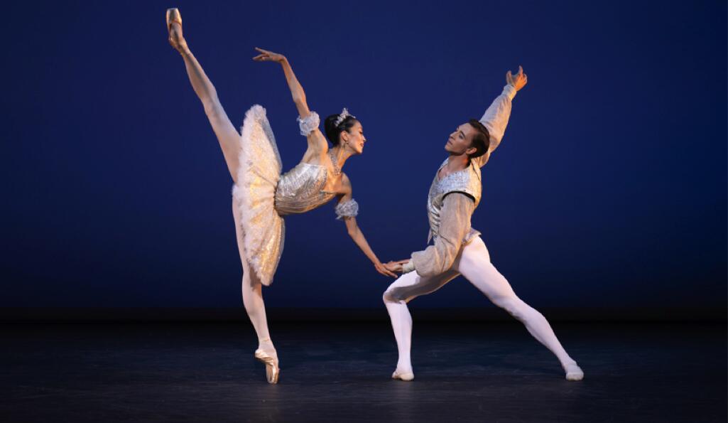 Sangeun Lee & Gareth Haw in Theme and Variations (c) Photo: ASH 