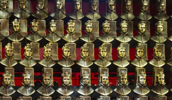 The Oliviers: Photo by Alastair Muir 
