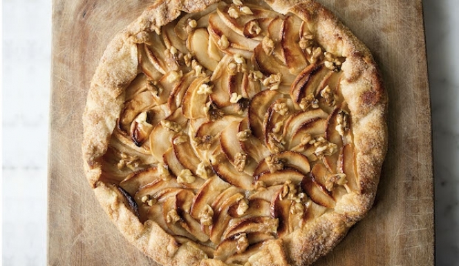 Tart recipe: Apple galette, Photography © Andy Sewell