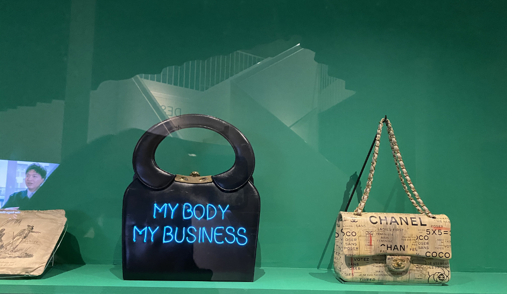 Bags: Inside Out at The V&A - Changing Pages